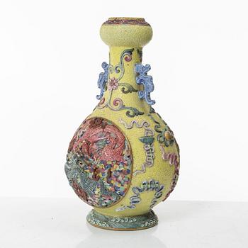A Chinese 'dragon' enamelled porcelain vase, 20th century.