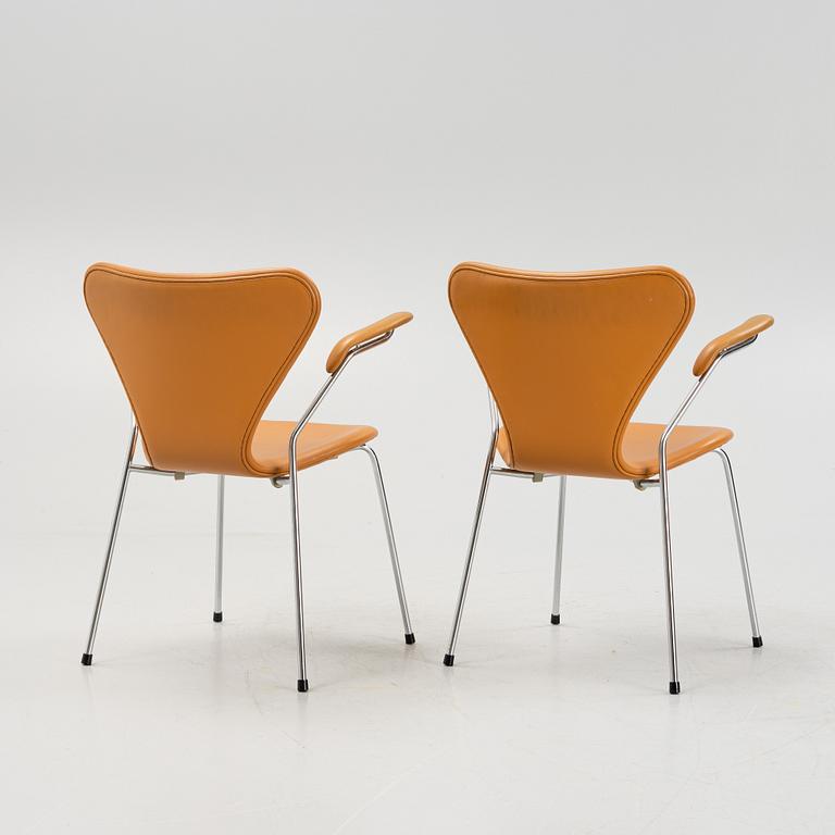 Arne Jacobsen, eight 'Seven' armchairs, Fritz hansen, Denmark, 1991.