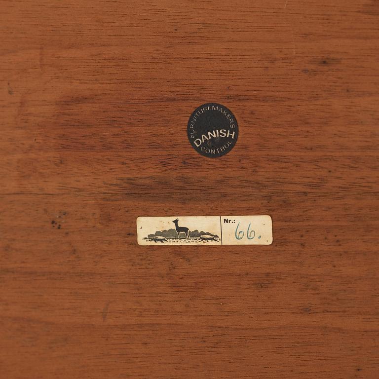 ERIK RIISAGER HANSEN, tillskrivet, skrivbord, Haslev Møbler, Danmark 1960-tal.