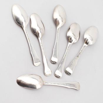 DESSERTSKEDAR, 6 st, silver, bl a Pehr Zethelius, 1700-tal. Vikt ca 270 gram.
