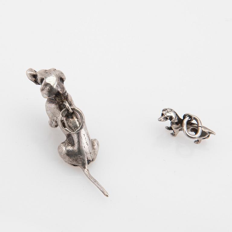 Bordsdekorationer och berlocker, silver, 9 delar.