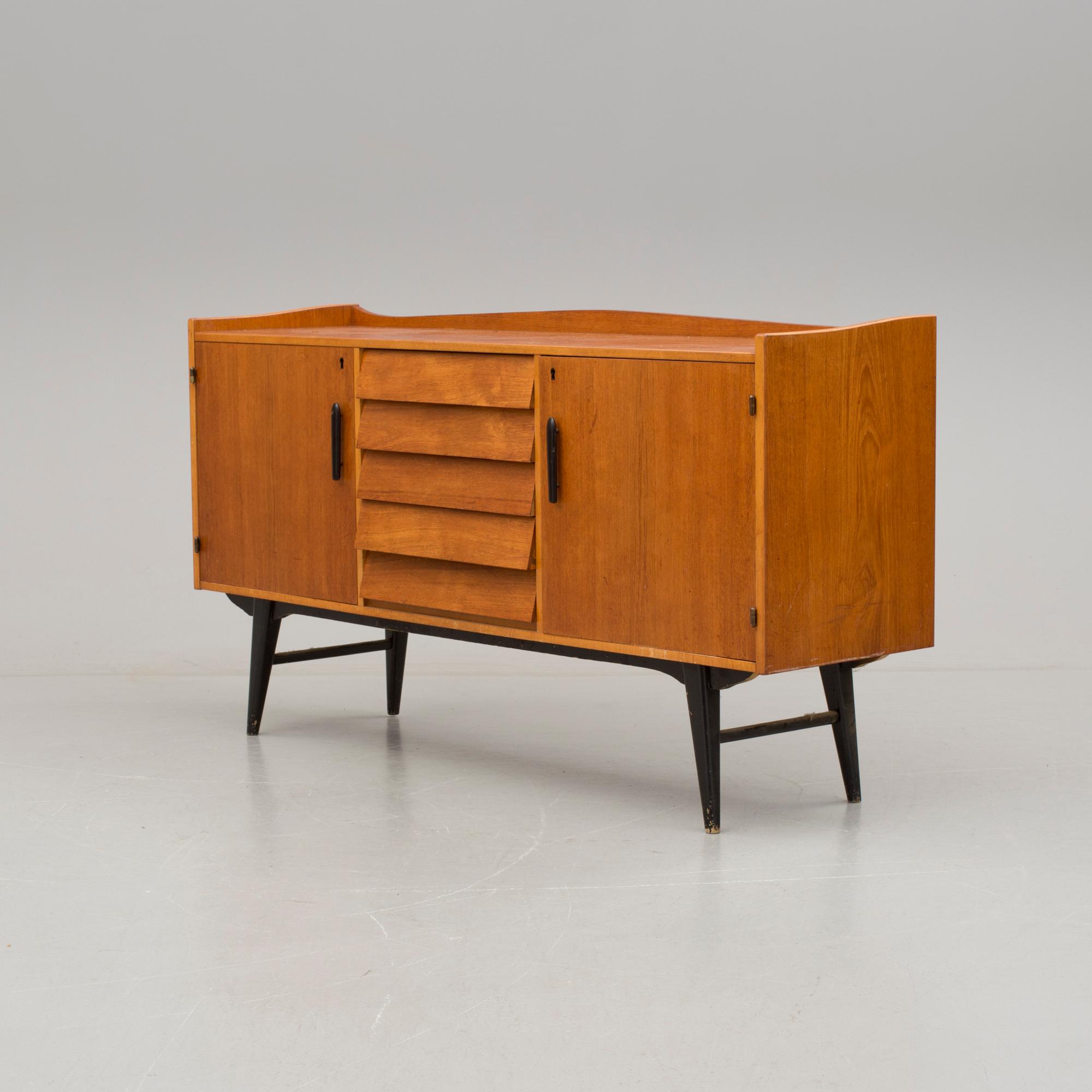 SIDEBOARD, 1900-talets andra hälft.