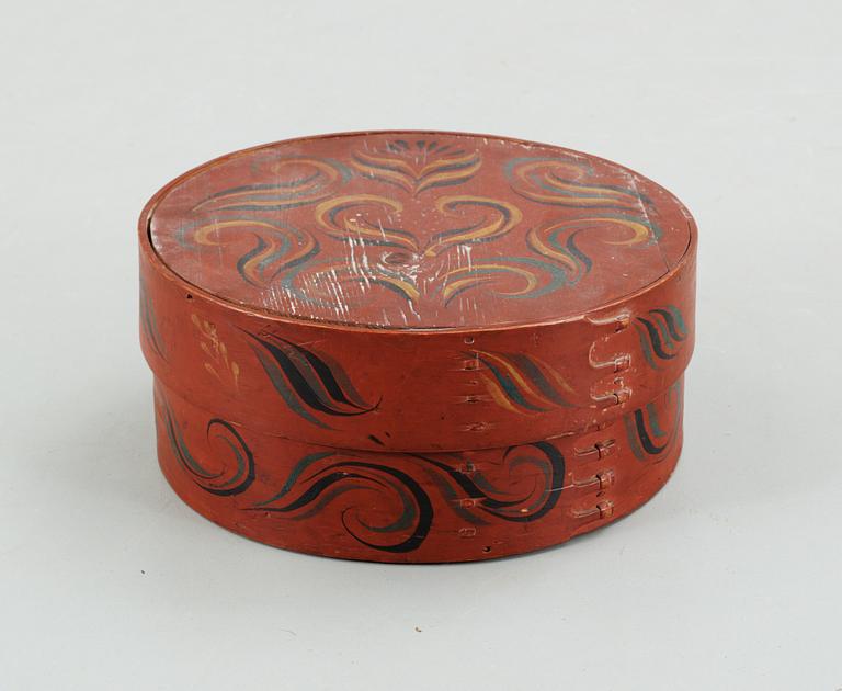 A Norwegian 19th century wood box with cover.