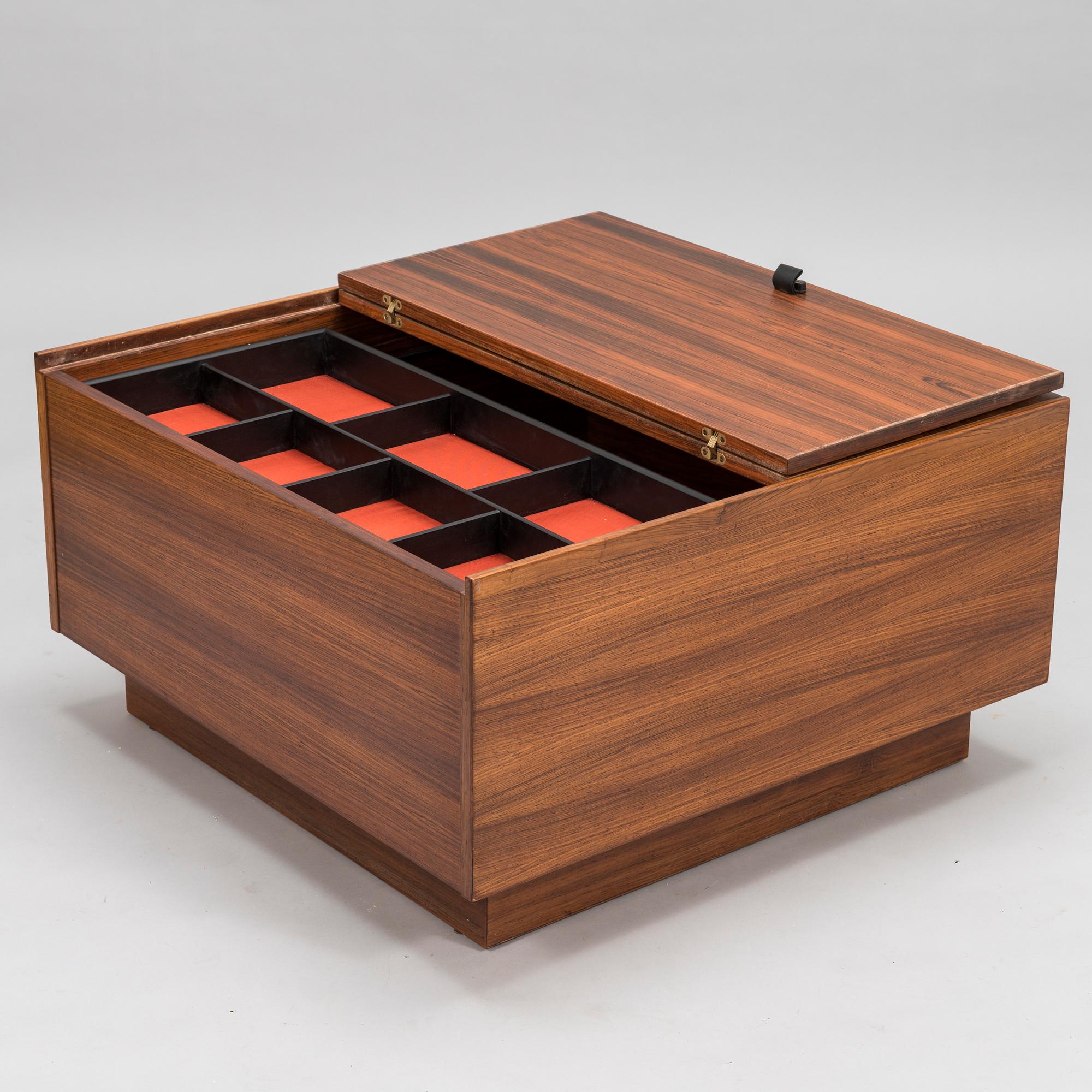 AHTI TASKINEN, A 1960s coffee table of the 'Fennia-collection', Vilka oy, Finland.