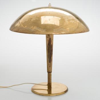 Paavo Tynell, A mid-20th century '5061' table lamp for Taito Finland.