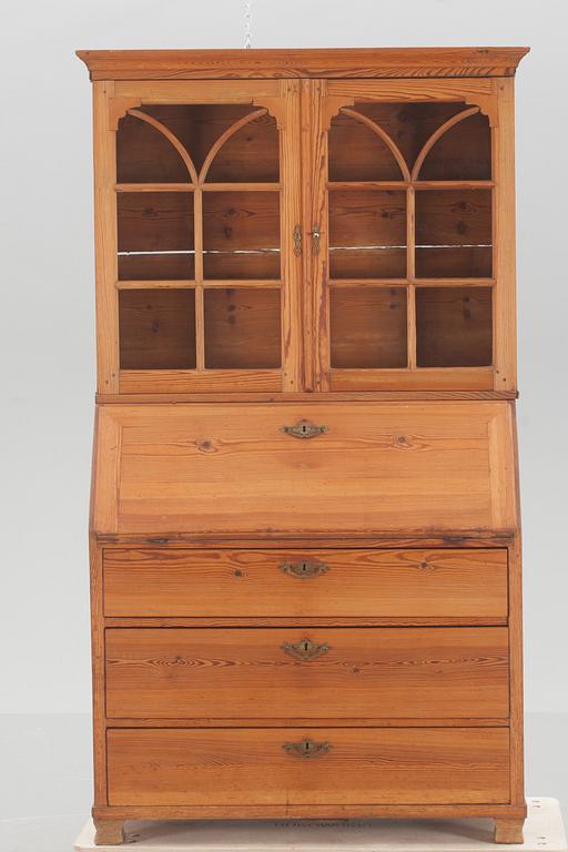 SKRIVSKÅP med vitrin, 1800-talets andra hälft.