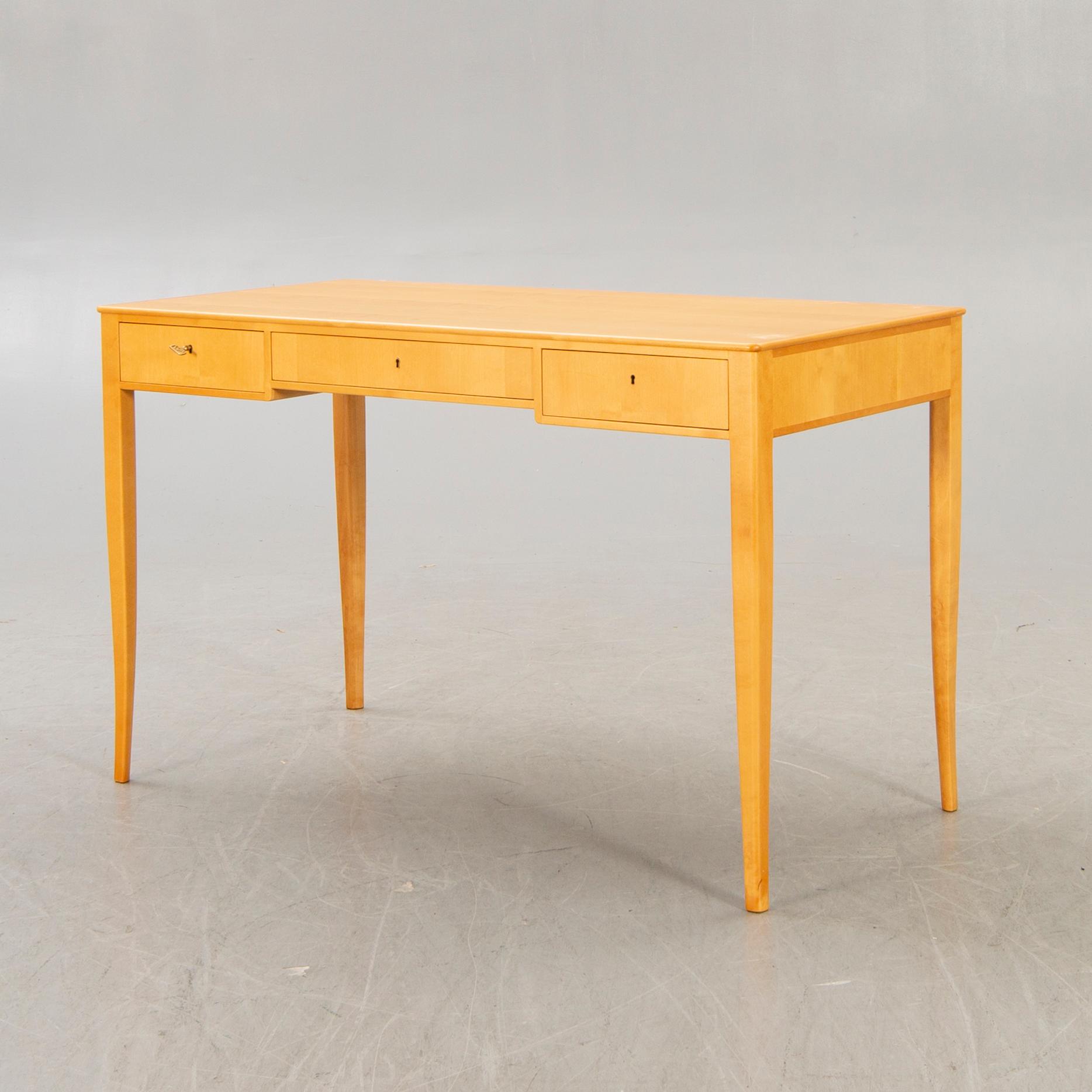 Carl Malmsten,desk, "Gullheden".