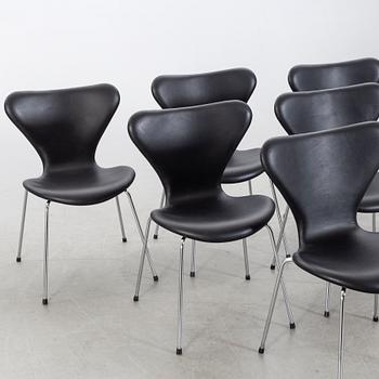 ARNE JACOBSEN, "Sjuan", 6 chairs.