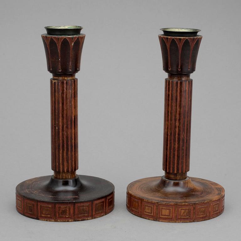 LJUSSTAKAR, ett par, art deco, Olof Ahlberg, Sverige, 1910/20-tal, stämpelsignerade.