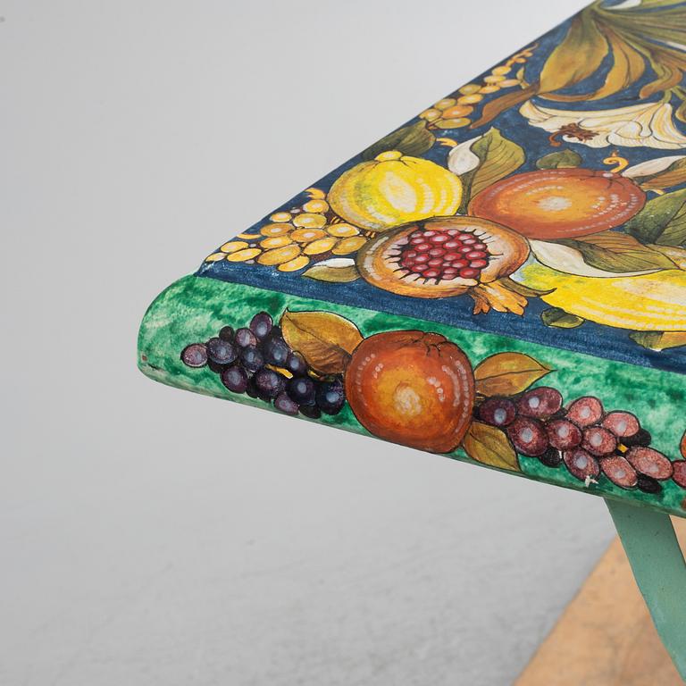 Garden table, Leomani Damilo, Leona.