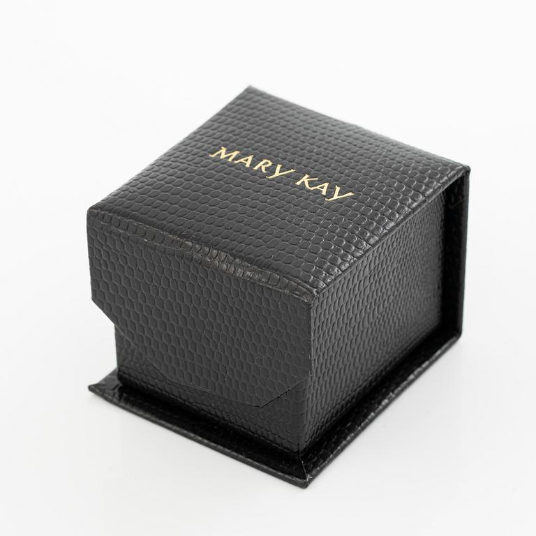 Brosch, i form av bi, Mary Kay, 18K guld med briljantslipade diamanter.