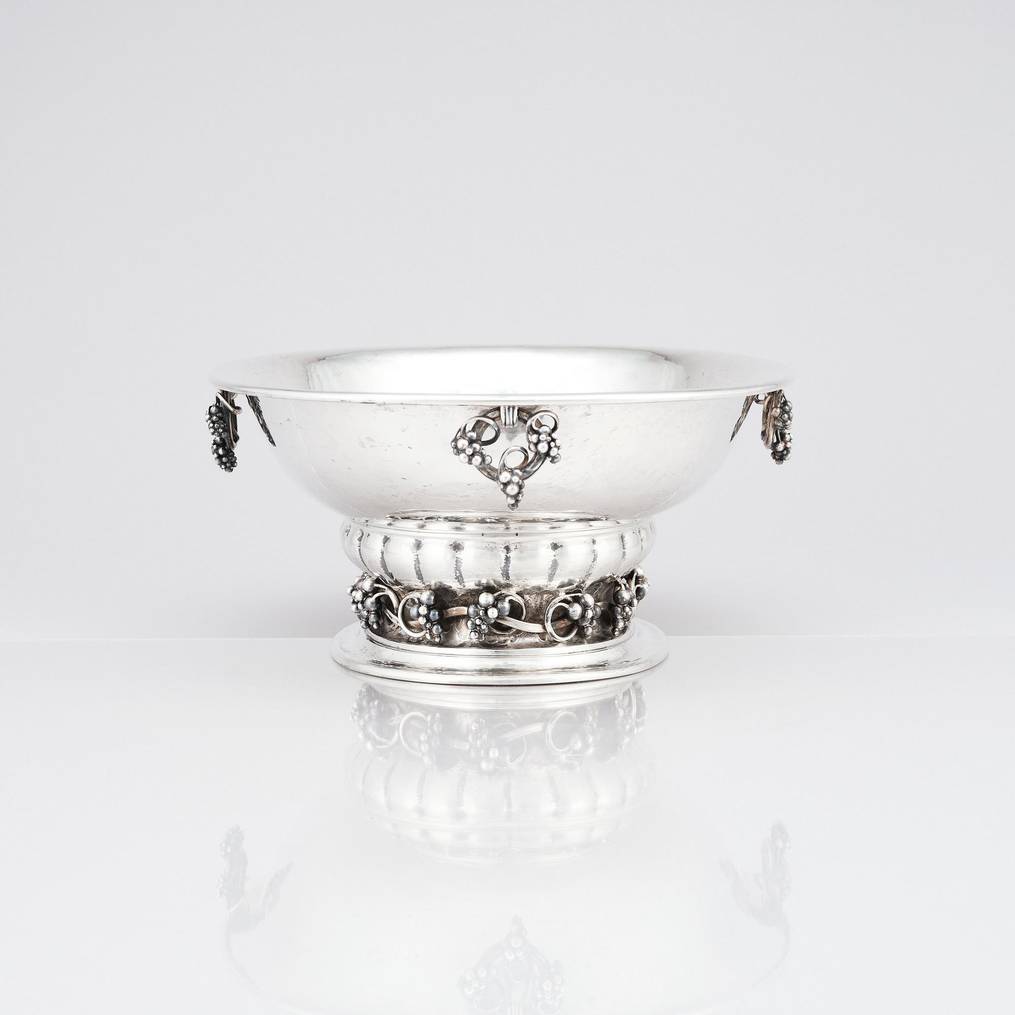 Georg Jensen, jardinière, Köpenhamn 1919, 830/1000 silver, design nr 296. Modellen formgiven samma år, 1919.