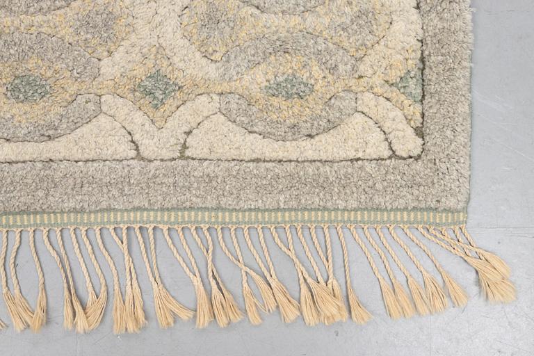Brita Grahn, a carpet, "Grå rundel", knotted pile in relief, ca 210 x 190 cm, signed Brita Grahn.