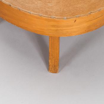 Adolf Koskinen, a pair of armchairs, manufactured by Elias Hollo Puunjalostustehdas, Finland, 1920s.