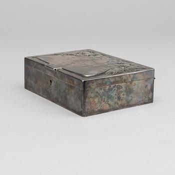 SMYCKESKRIN, NYSILVER, JUGEND.