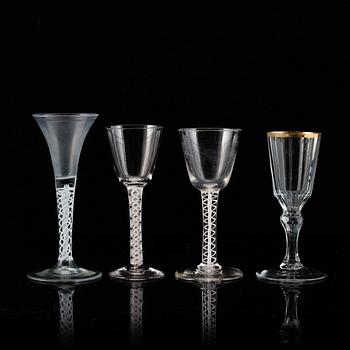 GLAS, 4 st, sannolikt Nöstetangen, Norge, 1700-tal.