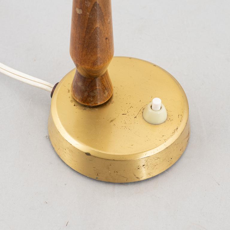 Hans Bergström, a model "705" table lamp, Ateljé Lyktan, Sweden, 1950's.