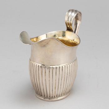 A silver creamer by JL Klint, Norrtälje 1828.