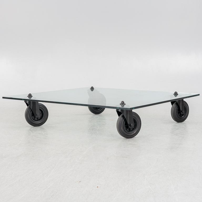 Gae Aulenti, soffbord, "Tavolo con Ruote", Fontana Arte.