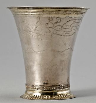 BÄGARE, silver, Erik Ericson, Uppsala, verksam 1786-1820. Vikt ca 35 gram.