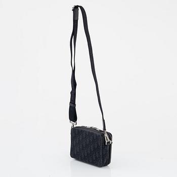 Christian Dior, väska, "Wallet on Strap", 2021.