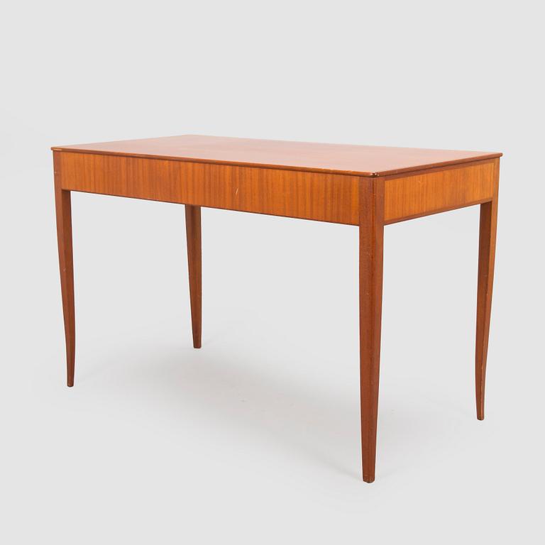 Carl Malmsten, kirjoituspöytä, "Guldheden", 1900-luvun toinen puoli.