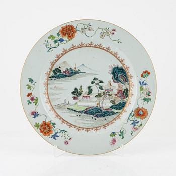 A Famille Rose porcelain dish, China, Qianlong (1736-95).