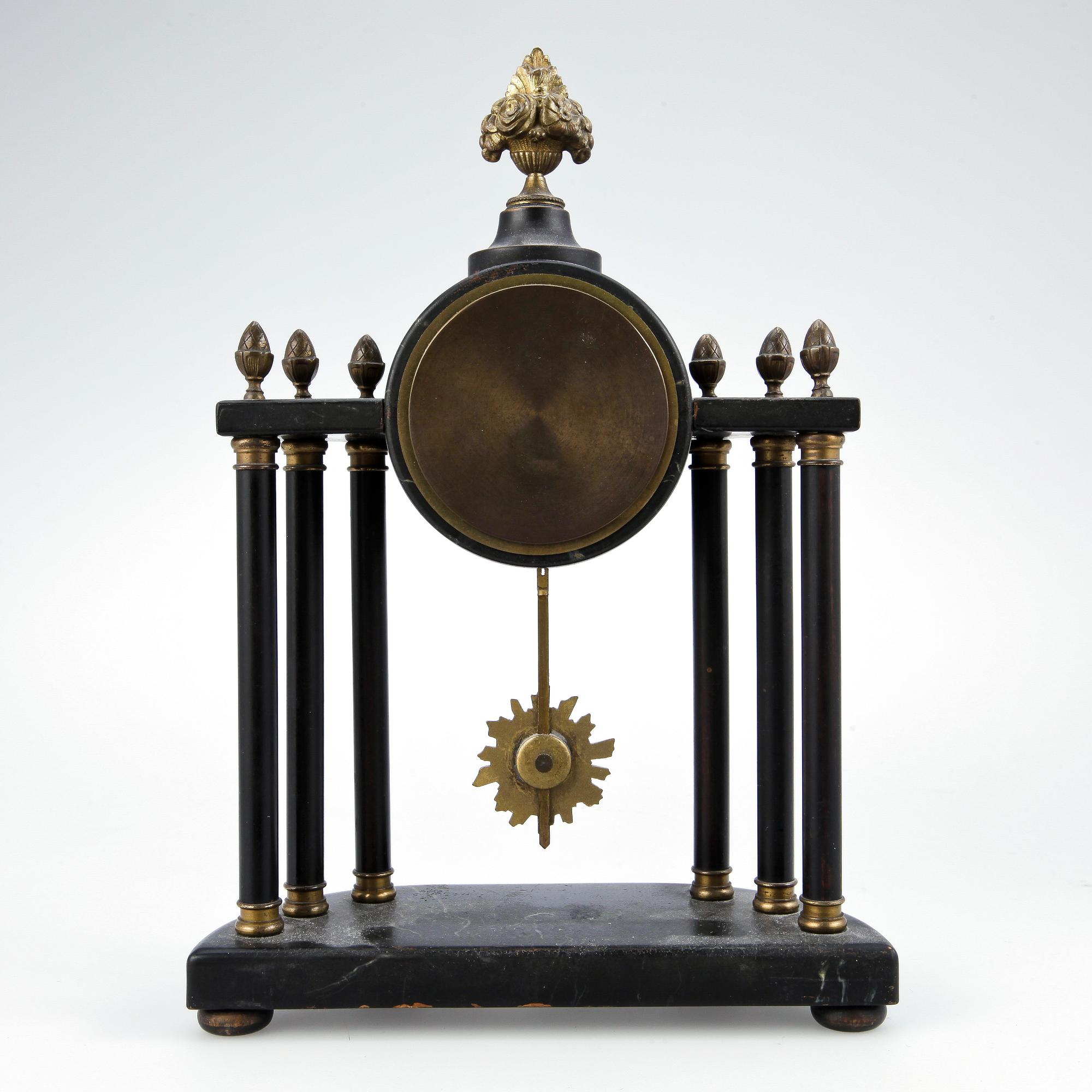 BORDSPENDYL, empirestil, 1900-talets början.