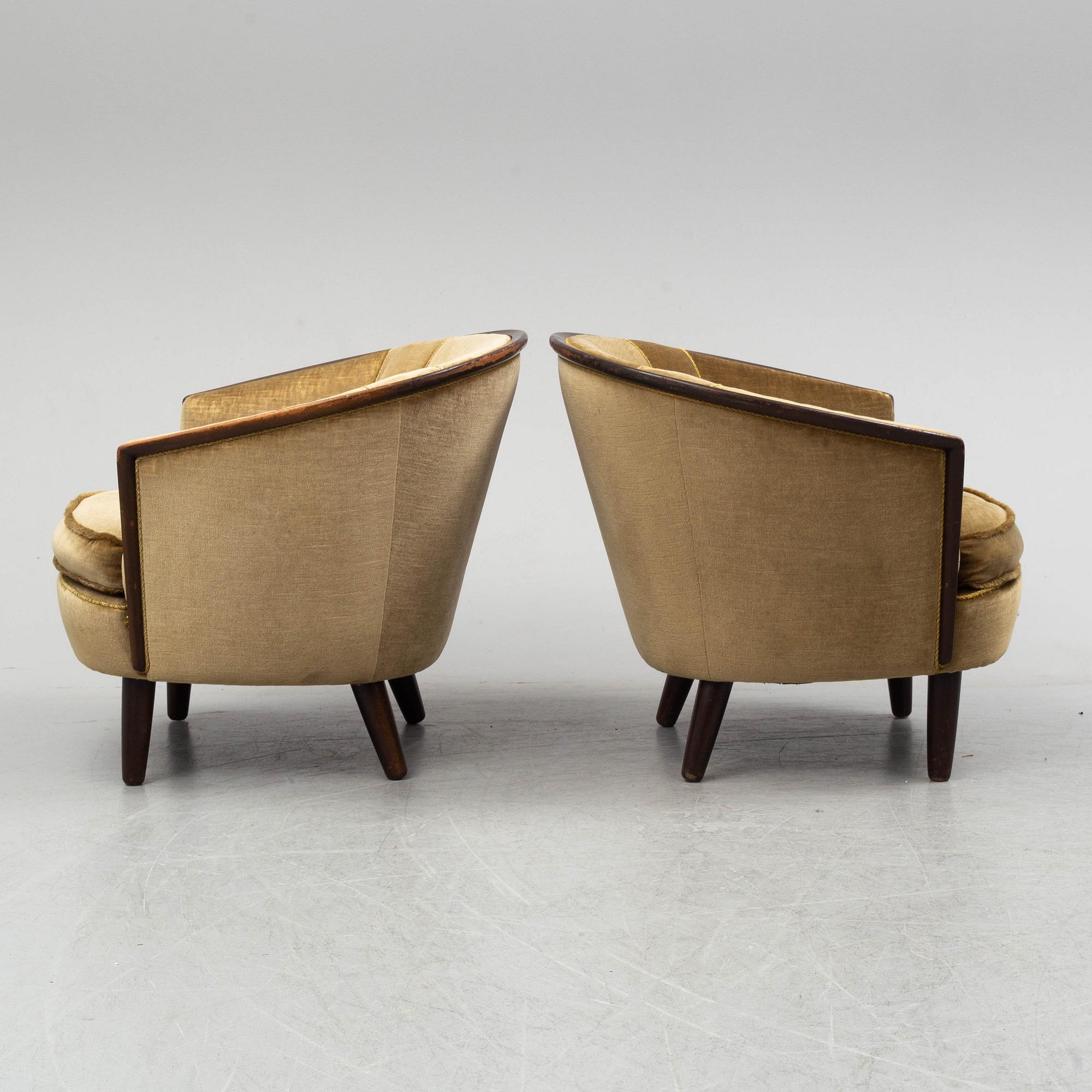 Peter Iversen Langlo, a pair of model 1877 Royal easy chairs from Stranda/Ekornes, Norway, 1940's/50's.