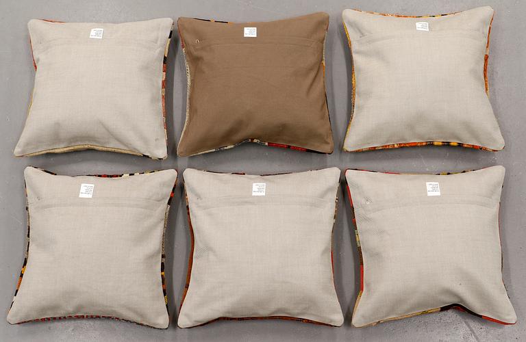 Six kilim cushions, Ca 40 x 40 cm.