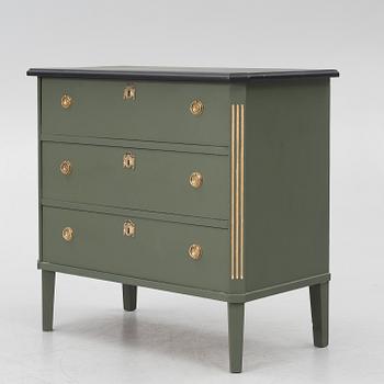 Byrå, gustaviansk stil, 1900-talets andra hälft.