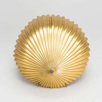 Paavo Tynell, a mid-20th century '5321' shade for 'The Shell' table lamp for Taito/Idman.