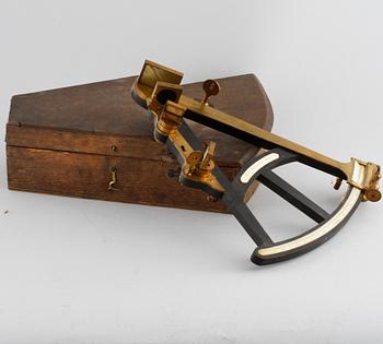 A octant by Spencer Browning & Rust from London from the second half of the 20th century.