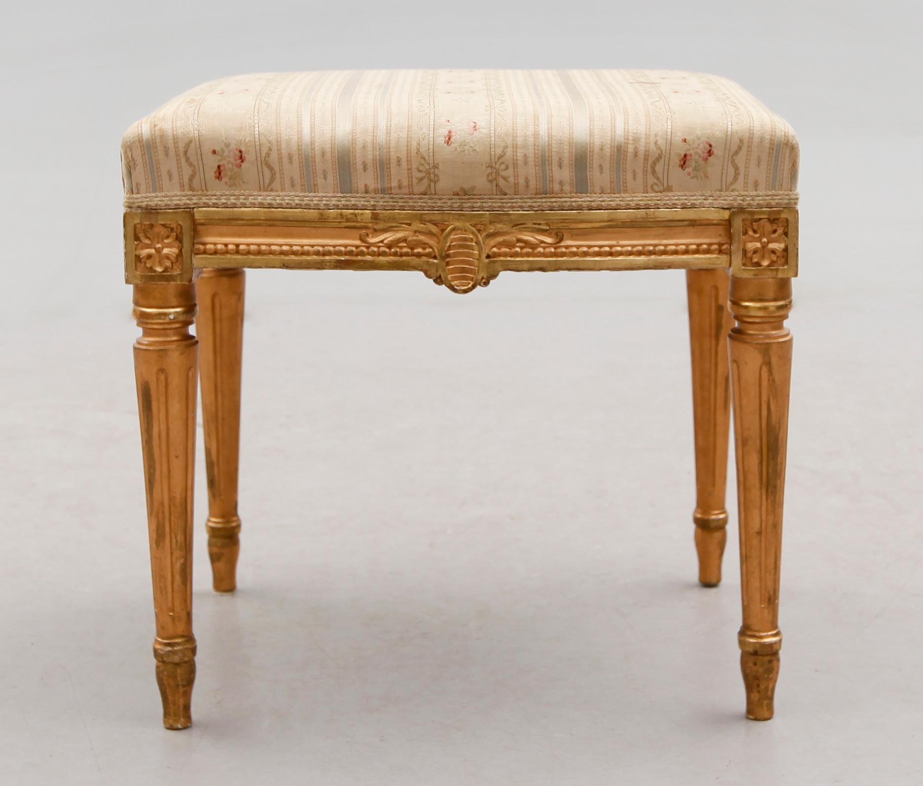 TABURETT, gustaviansk stil, 1900-talets första hälft.