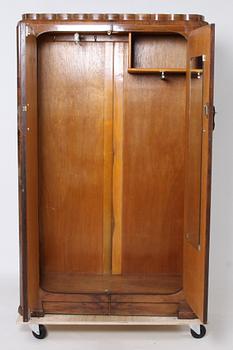 KLÄDSKÅP, 2 st, 1930/40-tal.