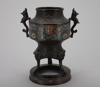 RÖKELSEKAR, metallblandning, cloisonné emalj, Japan, sannolikt 1800-tal.