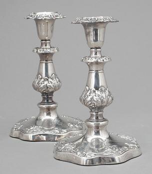 LJUSSTAKAR, ett par, pläter, England.