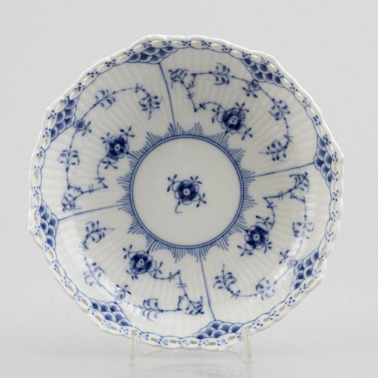 Royal Copenhagen, a 49-piece "Blue Fluted" porcelain service, half and full lace, Denmark.