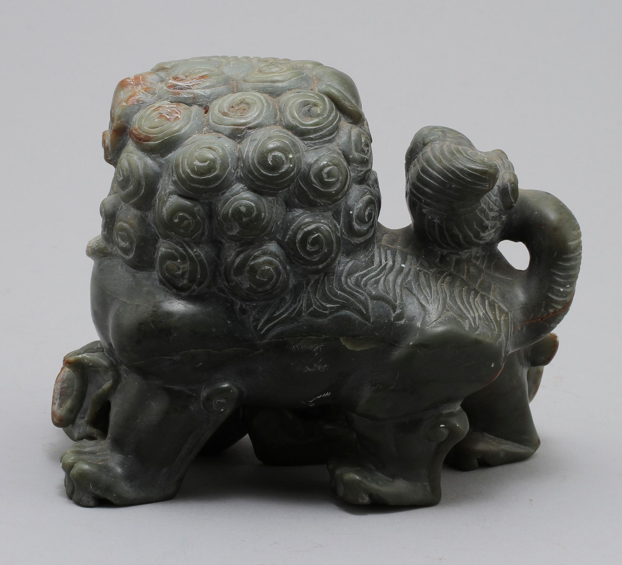 FIGURIN, soapstone, orientalisk, 1900-tal.