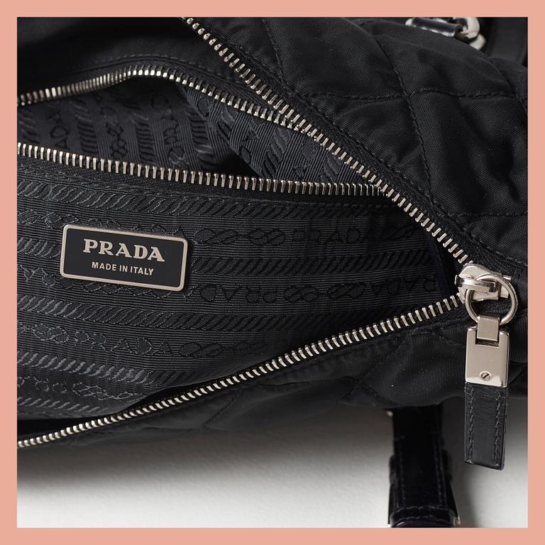 VÄSKA, Prada.