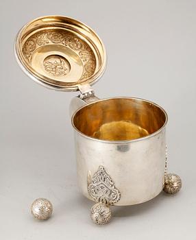 DRYCKESKANNA, silver, barockstil, K. Anderson, Stockholm, 1894. Vikt ca 1100 g.