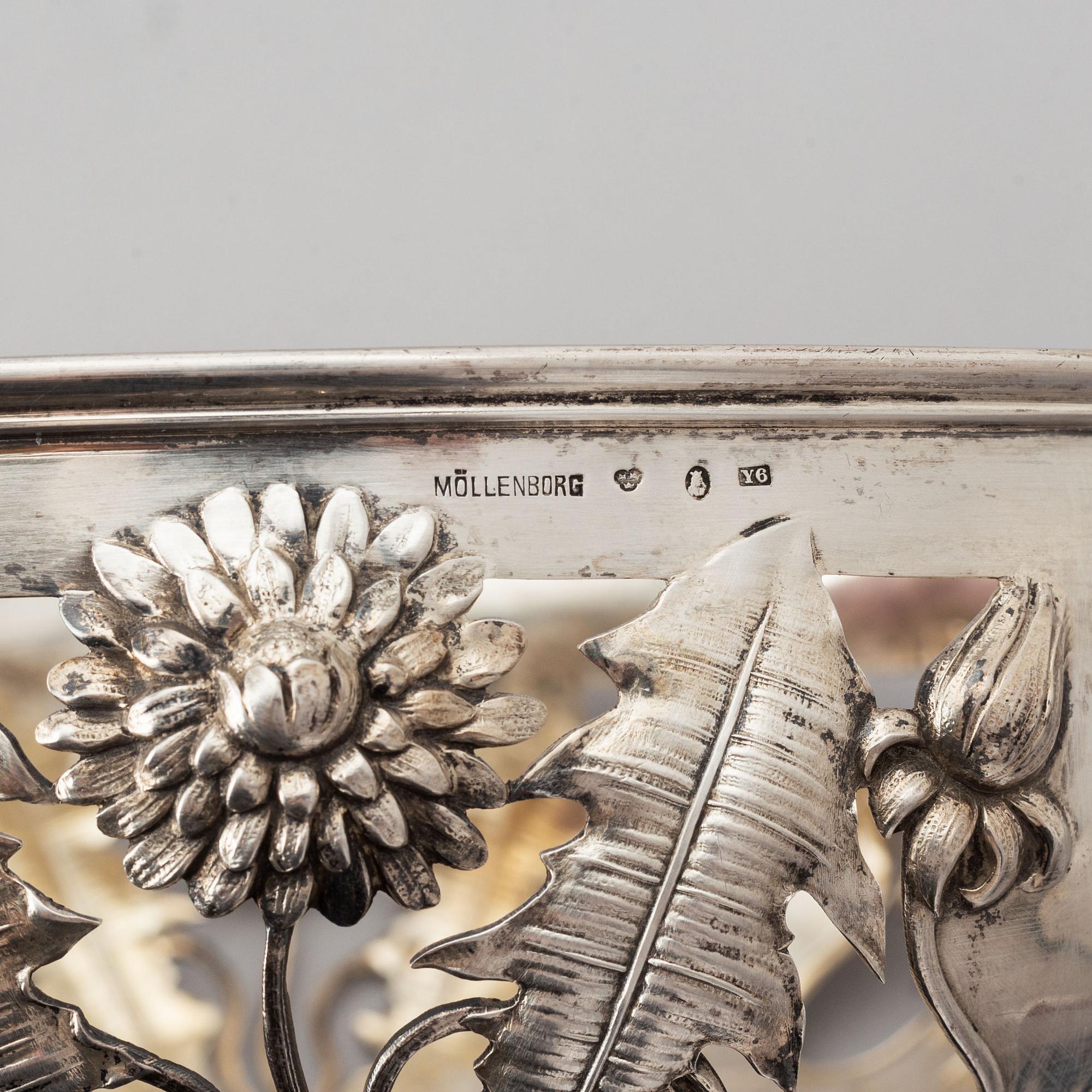 A Swedish Art Nouveau silver bowl, mark of Gustaf Möllenborg, Stockholm 1901.