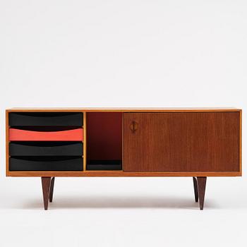 Erik Wørts, sideboard, Kjellerup Møbelfabrik, Danmark, 1960-tal.