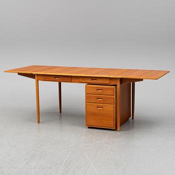NILS JONSSON, a desk with chest of drawers, late 20th century.