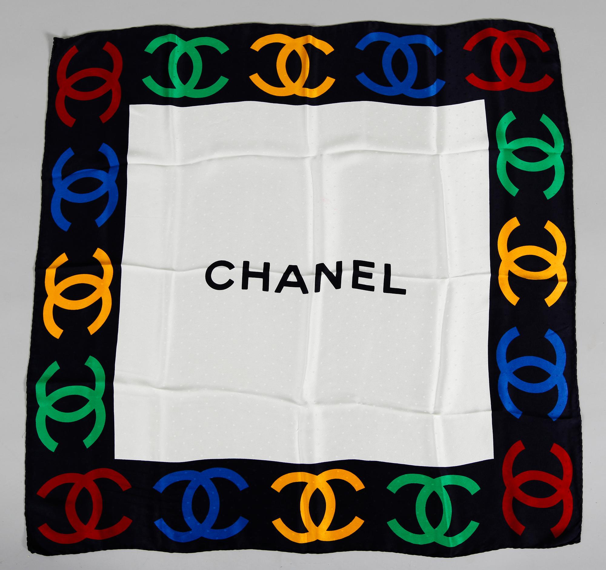 SCARF, Chanel.
