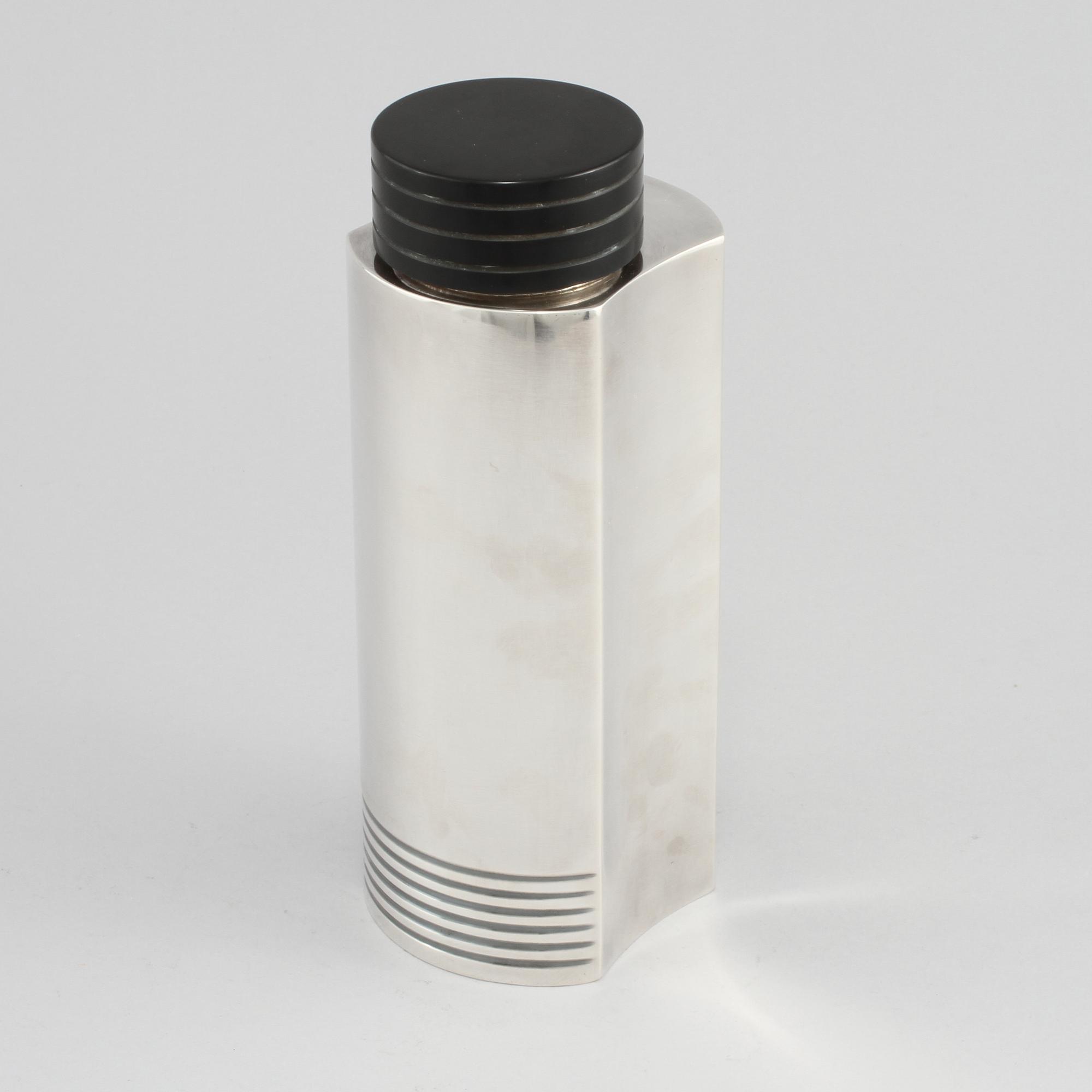 SHAKER, nysilver, Folke Ahrström, GAB, Stockholm, 1900-talets första hälft.