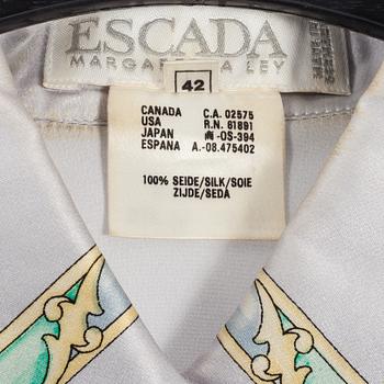 BLUS, Escada.