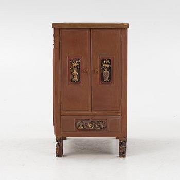 A Chinese cabinet, 20th Century.