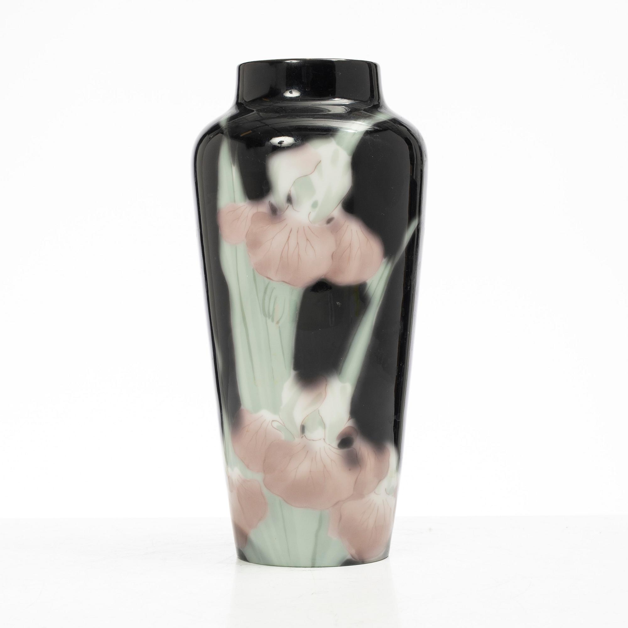 A porcelain "Rörstrand-Noir" vase, Rörstrand Sweden, 1930s.