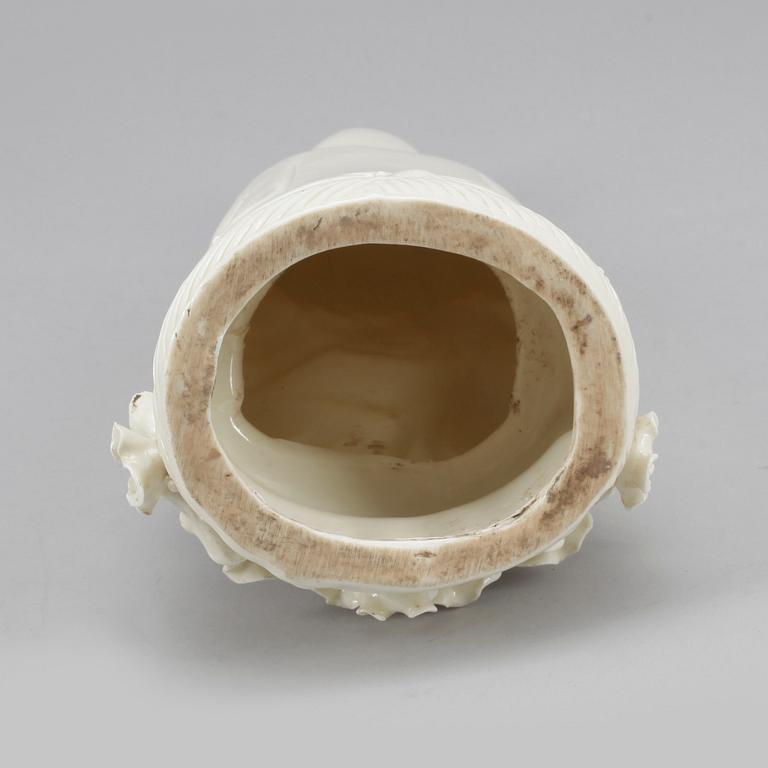 FIGURIN, blanc de chine, Kina, troligen sen Qing dynasti.